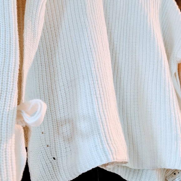 Side tie sweater - Picture 6 of 8